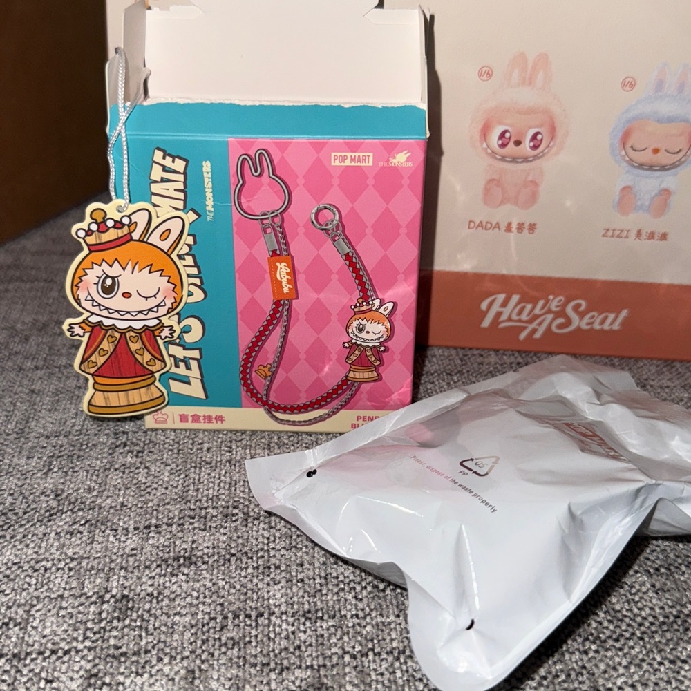 Pop Mart The Monsters Let’s Checkmate Series Pendant - Queen